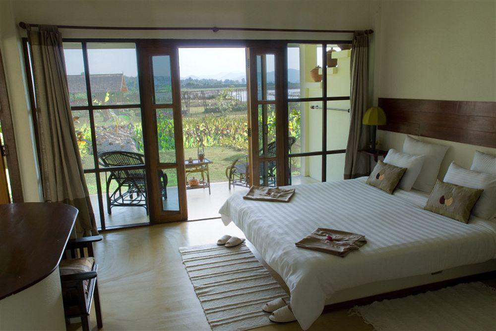 Maekok River Village Resort Mae Ai Exterior foto