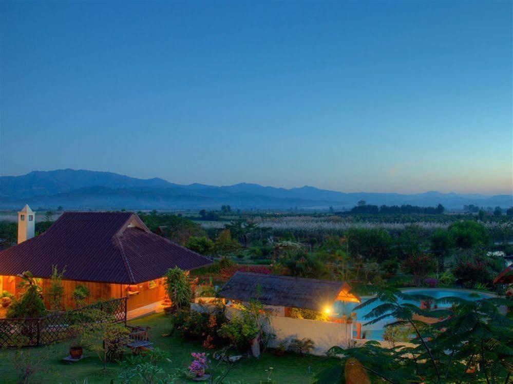 Maekok River Village Resort Mae Ai Exterior foto