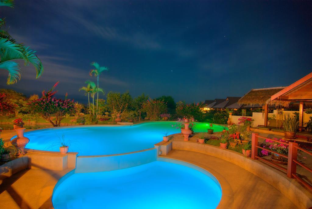 Maekok River Village Resort Mae Ai Exterior foto